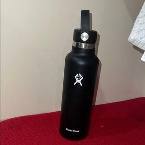 Hydro Flask Matte Black Bottle